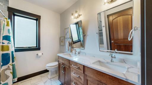 5 bed 4 bath home for sale on Somerby Golf Course 1007 Southwell Enclave NE Byron MN 55920