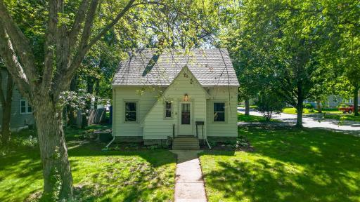 212 S Oakland Street, Lake Crystal, MN 56055