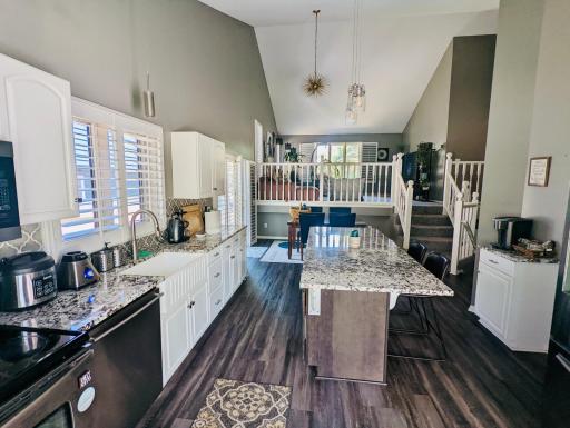 6160 Concord Hill Lane, Minnetonka, MN 55345