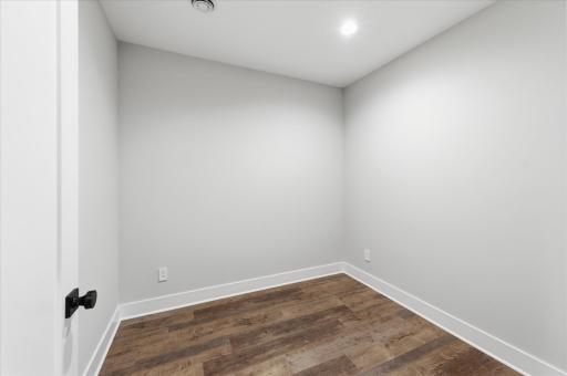 2682 Lakeview Court, Little Canada, MN 55117