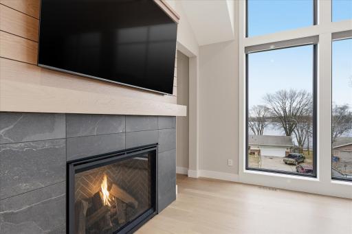 2682 Lakeview Court, Little Canada, MN 55117
