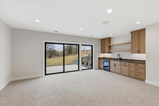 2682 Lakeview Court, Little Canada, MN 55117