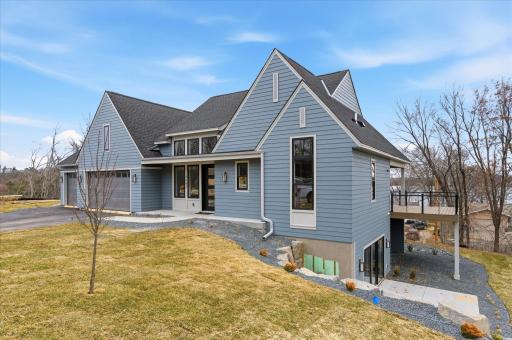 2682 Lakeview Court, Little Canada, MN 55117