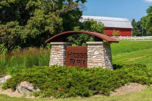 Hesse Farm is a welcoming community nestled on the Minnesota River Valley bluffs but located just minutes from schools, shopping, dining and entertainment.
