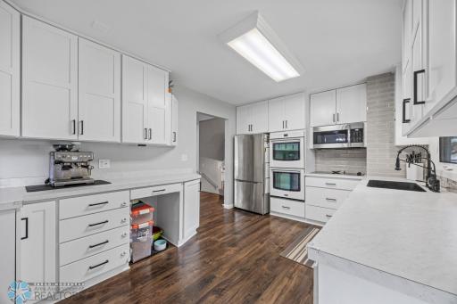 2458 W Country Club Drive S, Fargo, ND 58103