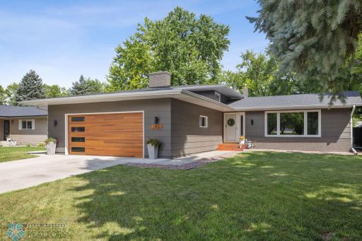 2458 W Country Club Drive S, Fargo, ND 58103