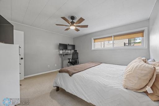 2458 W Country Club Drive S, Fargo, ND 58103