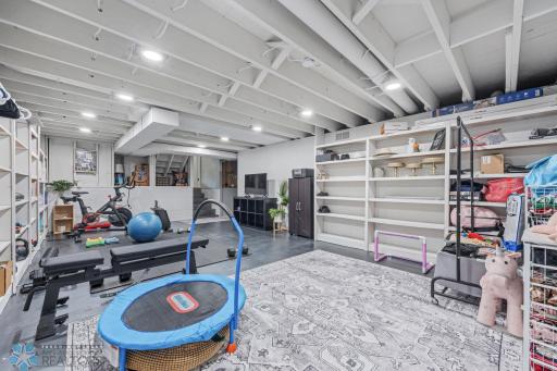 2458 W Country Club Drive S, Fargo, ND 58103