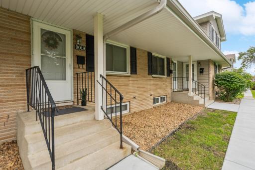 9019 18th Avenue S, Bloomington, MN 55425