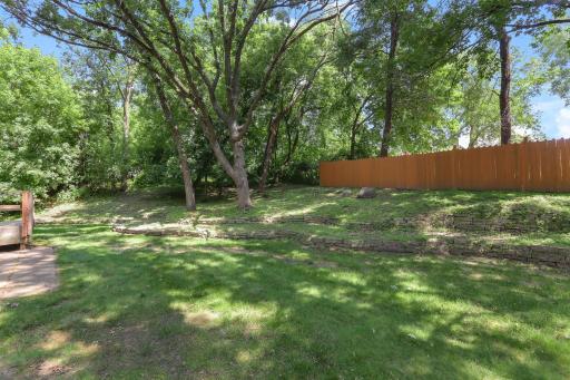 570 Crestview Drive S, Saint Paul, MN 55119