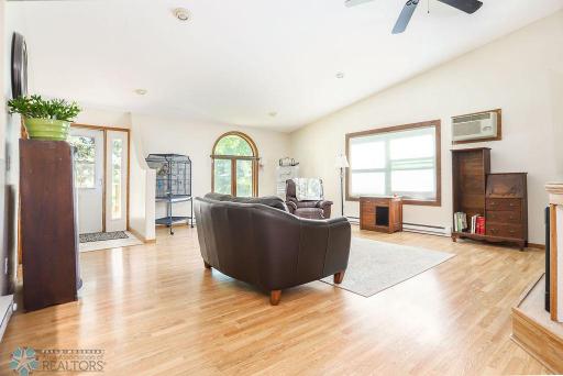1830 5th Avenue S, Fargo, ND 58103