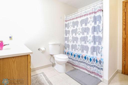 1830 5th Avenue S, Fargo, ND 58103