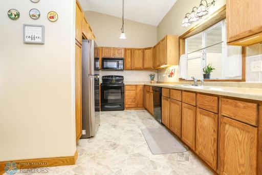 1830 5th Avenue S, Fargo, ND 58103