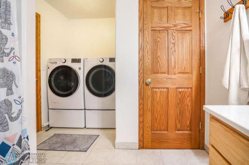 1830 5th Avenue S, Fargo, ND 58103