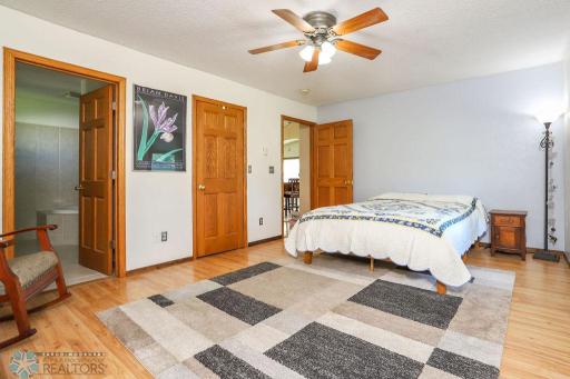 1830 5th Avenue S, Fargo, ND 58103