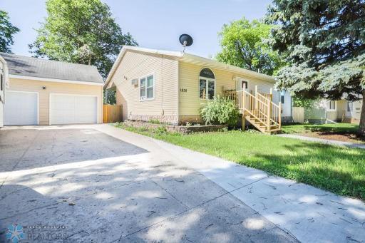1830 5th Avenue S, Fargo, ND 58103