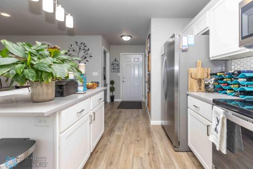 1158 Highland Lane W, West Fargo, ND 58078