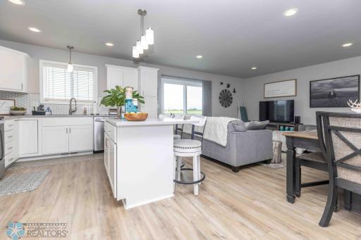 1158 Highland Lane W, West Fargo, ND 58078
