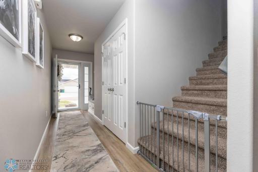 1158 Highland Lane W, West Fargo, ND 58078