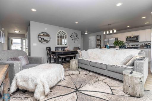 1158 Highland Lane W, West Fargo, ND 58078