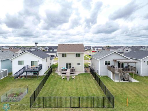 1158 Highland Lane W, West Fargo, ND 58078