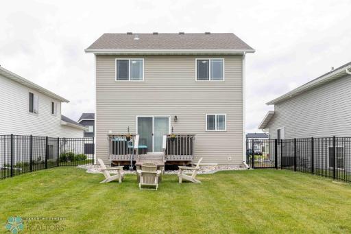 1158 Highland Lane W, West Fargo, ND 58078