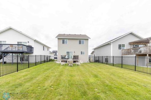 1158 Highland Lane W, West Fargo, ND 58078