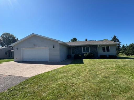 516 2nd Street NW, Hinckley, MN 55037