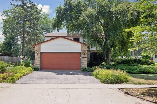2184 Larry Ho Drive, Saint Paul, MN 55119