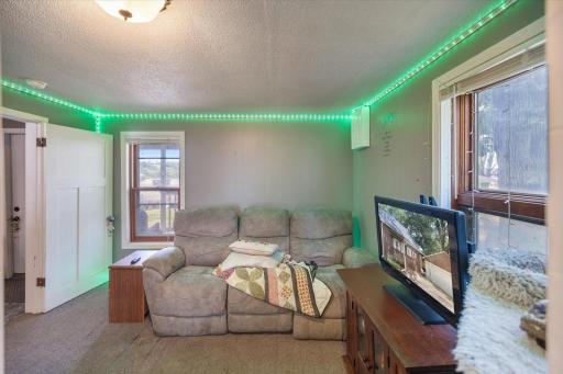 235 2nd Avenue NE, Milaca, MN 56353