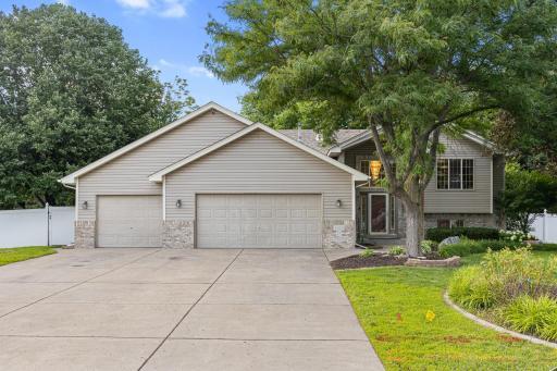 4608 Marigold Avenue N, Minneapolis, MN 55443