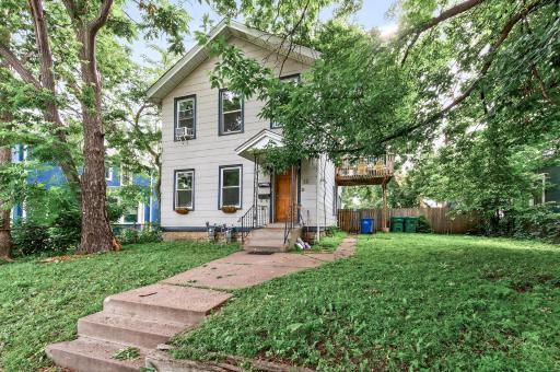 32 Douglas Street, Saint Paul, MN 55102