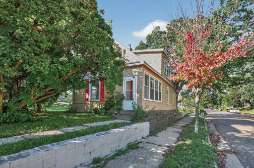 933 Front Avenue, Saint Paul, MN 55103