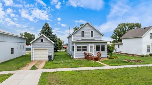 Vinyl siding, updated windows, updated roof, GREAT location, and deck space -- what is not to love?!