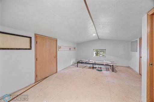 Unfinished Bonus Space above Heated Garage