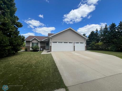 1114 Sommerset Drive, West Fargo, ND 58078