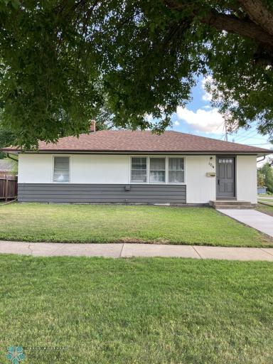 1714 2nd Avenue S, Fargo, ND 58103