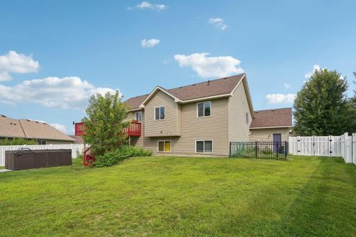 82 Coach Light Drive, Hudson, WI 54016