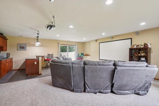 82 Coach Light Drive, Hudson, WI 54016