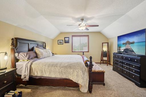 82 Coach Light Drive, Hudson, WI 54016