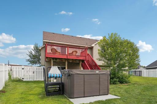 82 Coach Light Drive, Hudson, WI 54016