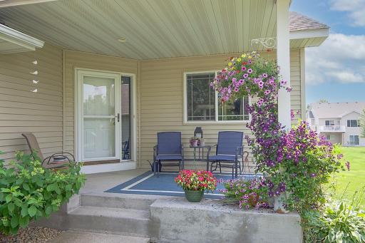 603 Bluffs Parkway, Buffalo, MN 55313