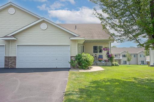 603 Bluffs Parkway, Buffalo, MN 55313
