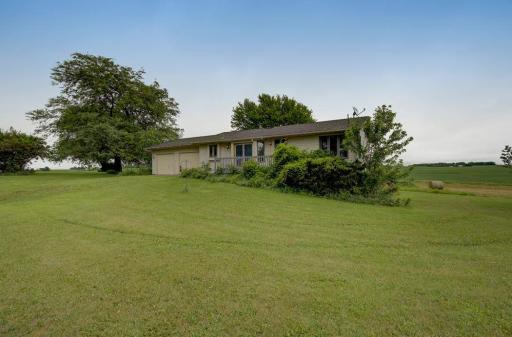 26825 German Road, Belle Plaine, MN 56011