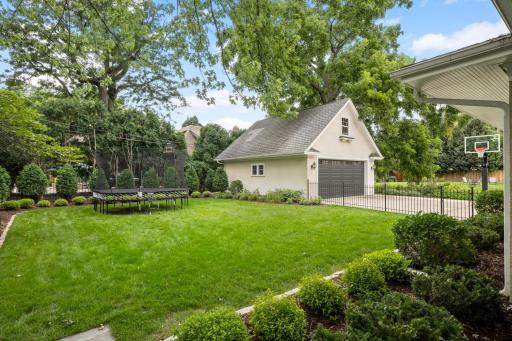 4512 Wooddale Avenue, Minneapolis, MN 55424