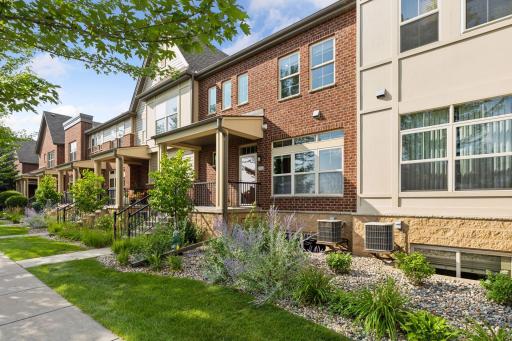 12274 Lakeview Drive N, Maple Grove, MN 55369