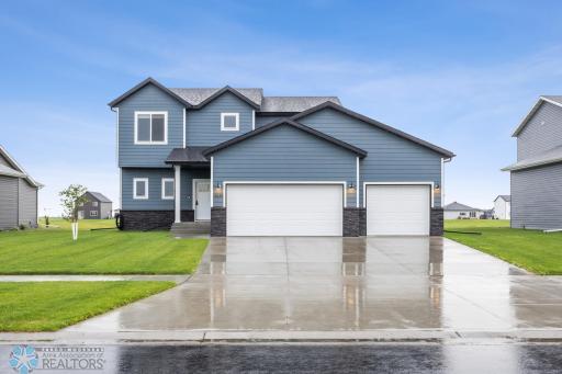 10159 Burgundy Drive, Horace, ND 58047