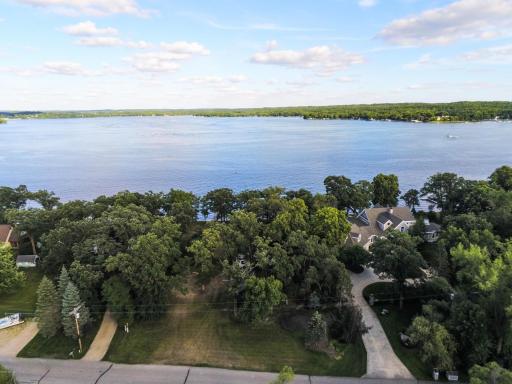 51782 Pelican Point Drive, Detroit Lakes, MN 56501