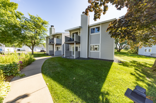 1713 Fulham Street, D, Lauderdale, MN 55113