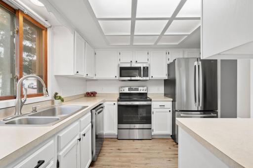 6241 Magda Drive, Osseo, MN 55369